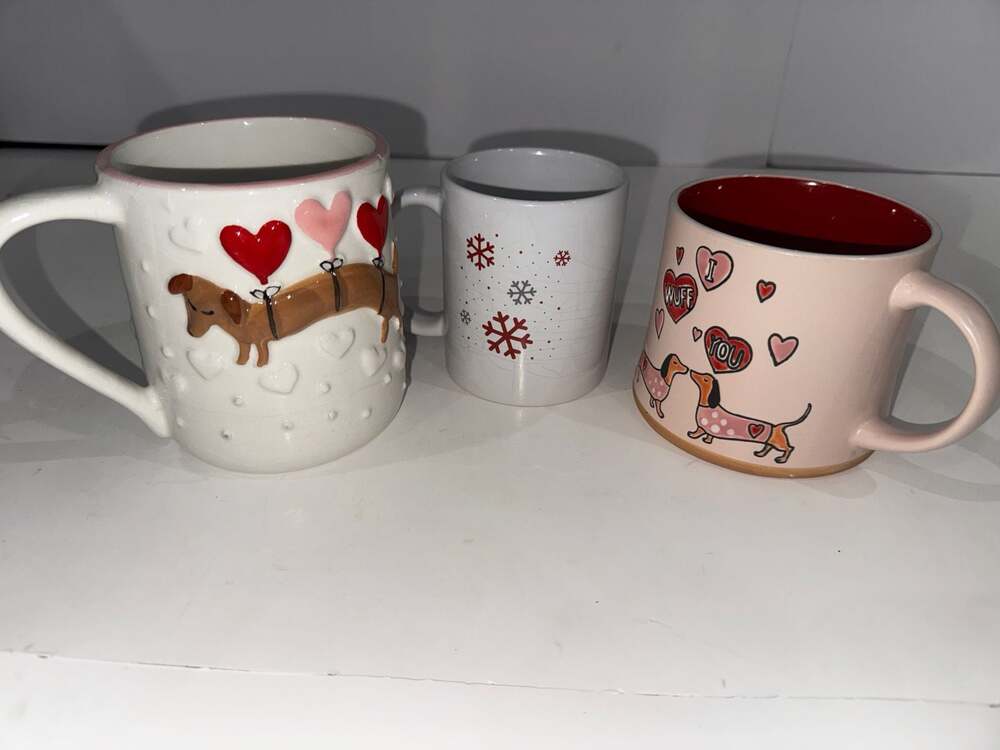 3 coffe mugs DesignPac Gifts LLC Dachshund Dog with Heart Balloons Embossed